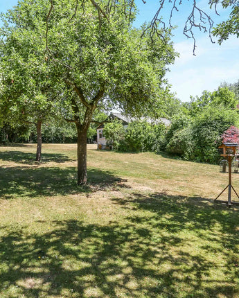 THE BARN & COTTAGE, PUTTENHAM, SURREY, GU3